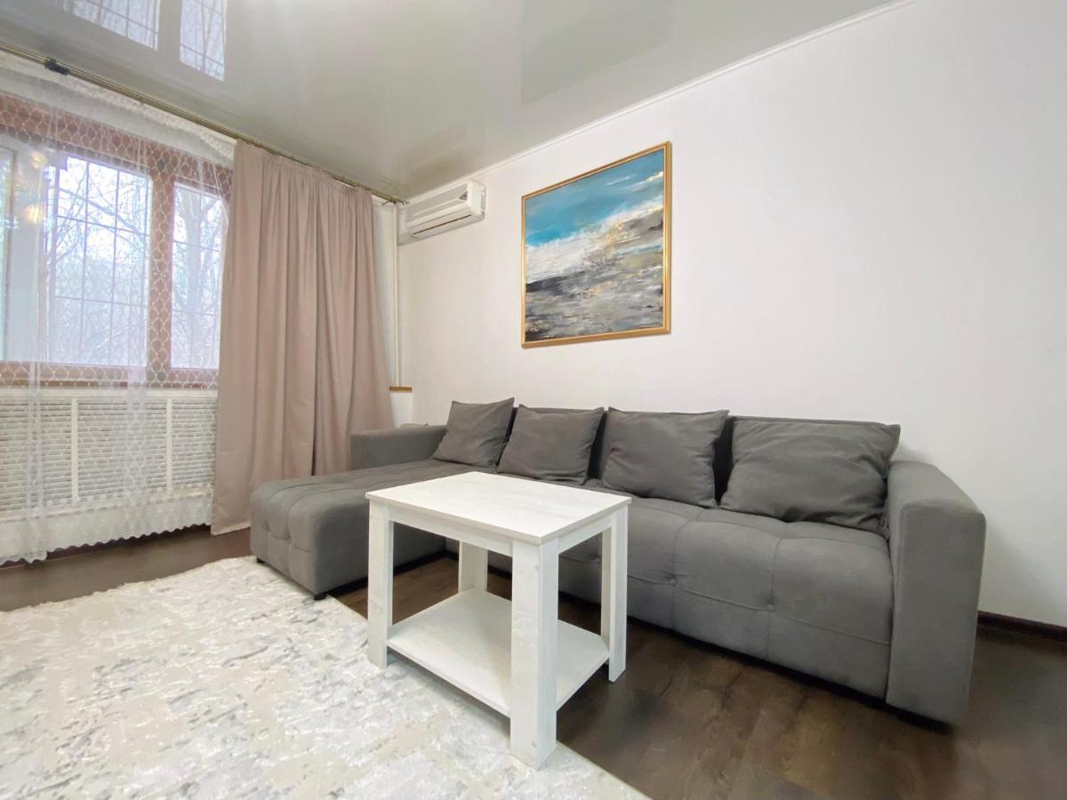 Comfortable Apartment, Samal 2 Almaty Exterior photo