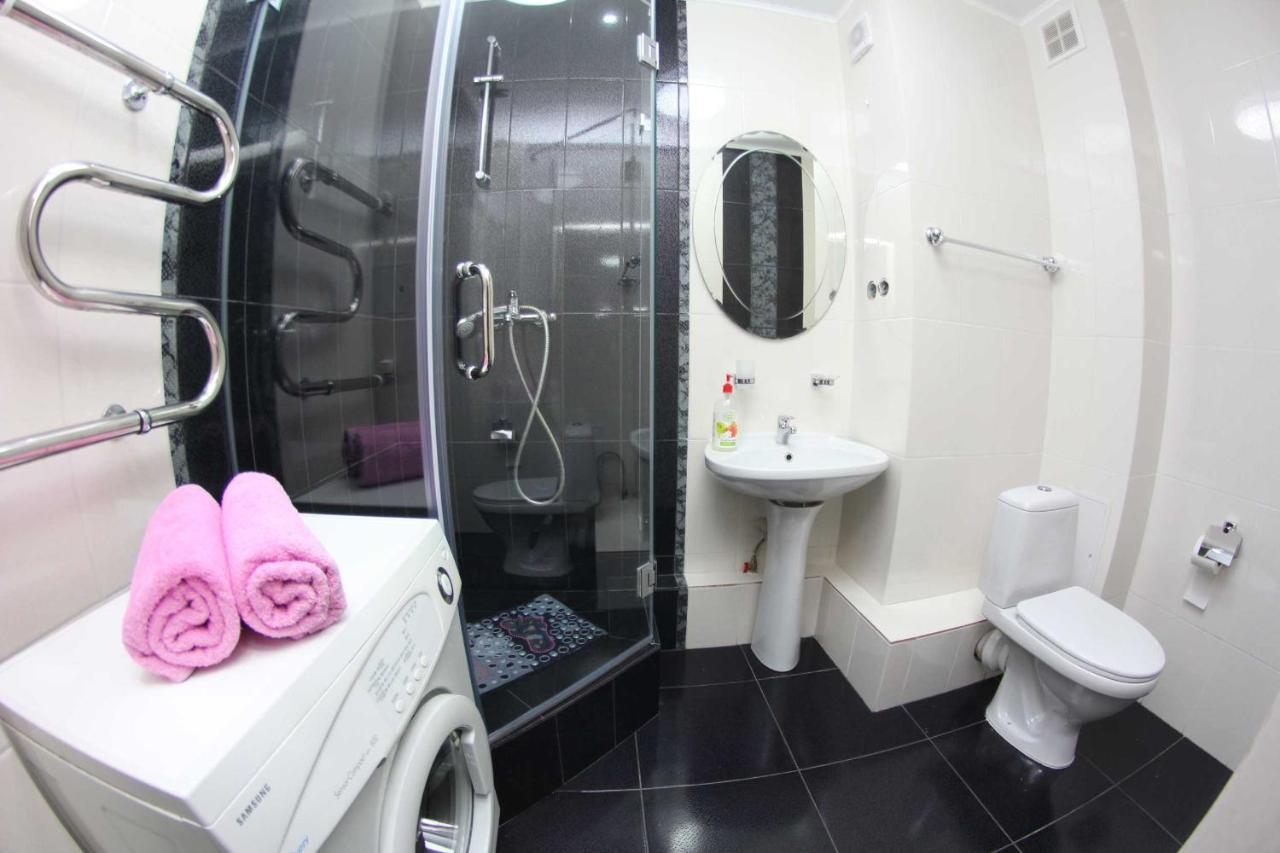 Comfortable Apartment, Samal 2 Almaty Exterior photo